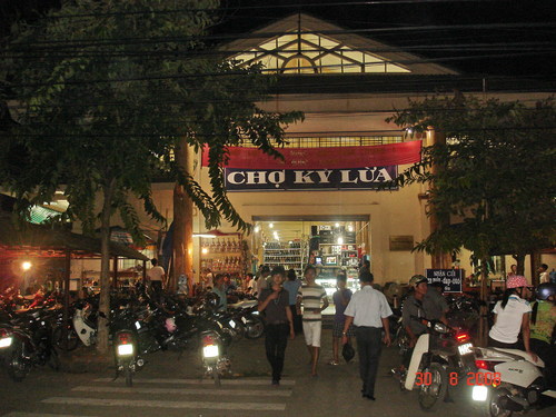 Chợ Kỳ Lừa về đêm