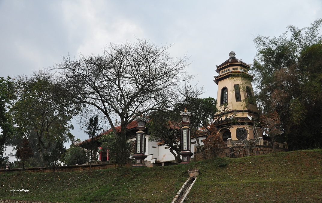 Toàn cảnh chùa Linh Sơn