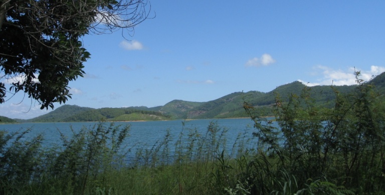 Hồ Yên Lập