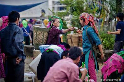 Độc đáo những phiên chợ miền cao nguyên đá Hà Giang