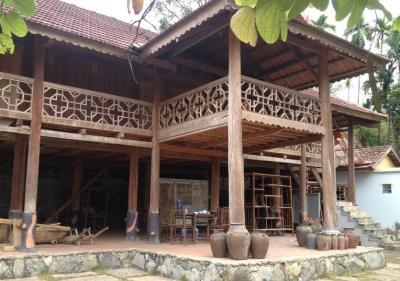 Nhà trưng bày hiện vật, cổ vật văn hoá Thái