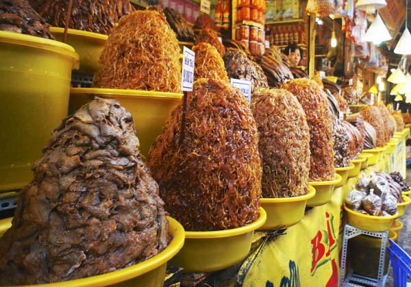 Chợ Châu Đốc - Điểm đến hấp dẫn ở Châu Đốc, An Giang.