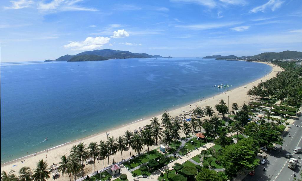 Bãi biển Nha Trang | Du lịch Nha Trang | Dulich24.com.vn