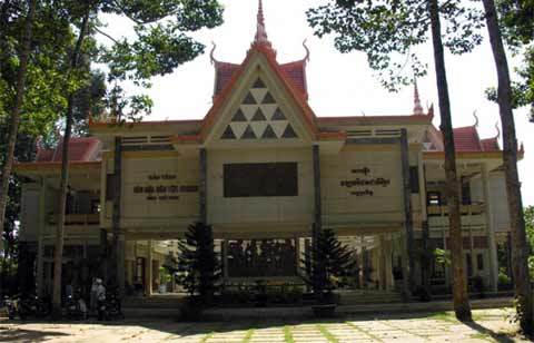 Điểm du lịch Sóc Trăng hấp dẫn: Bảo tàng Khmer.