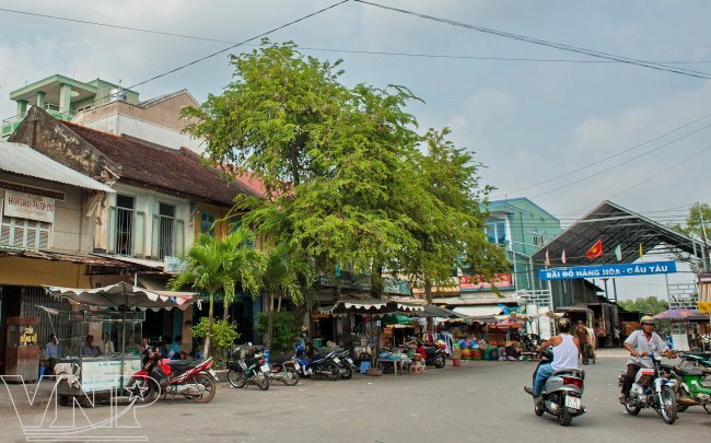 Một góc chợ Cần Giuộc hôm nay, chợ Trường Bình trước đây.