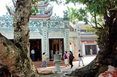 Hà Nội là một trong mấy nơi có phủ thờ to nhất