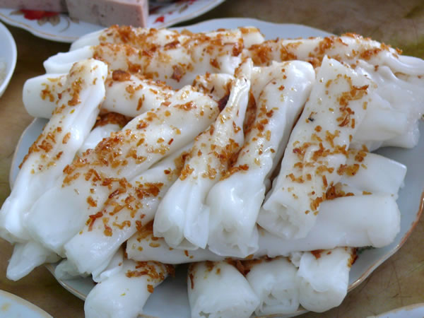 Món ngon Sầm Sơn: Bánh cuốn.