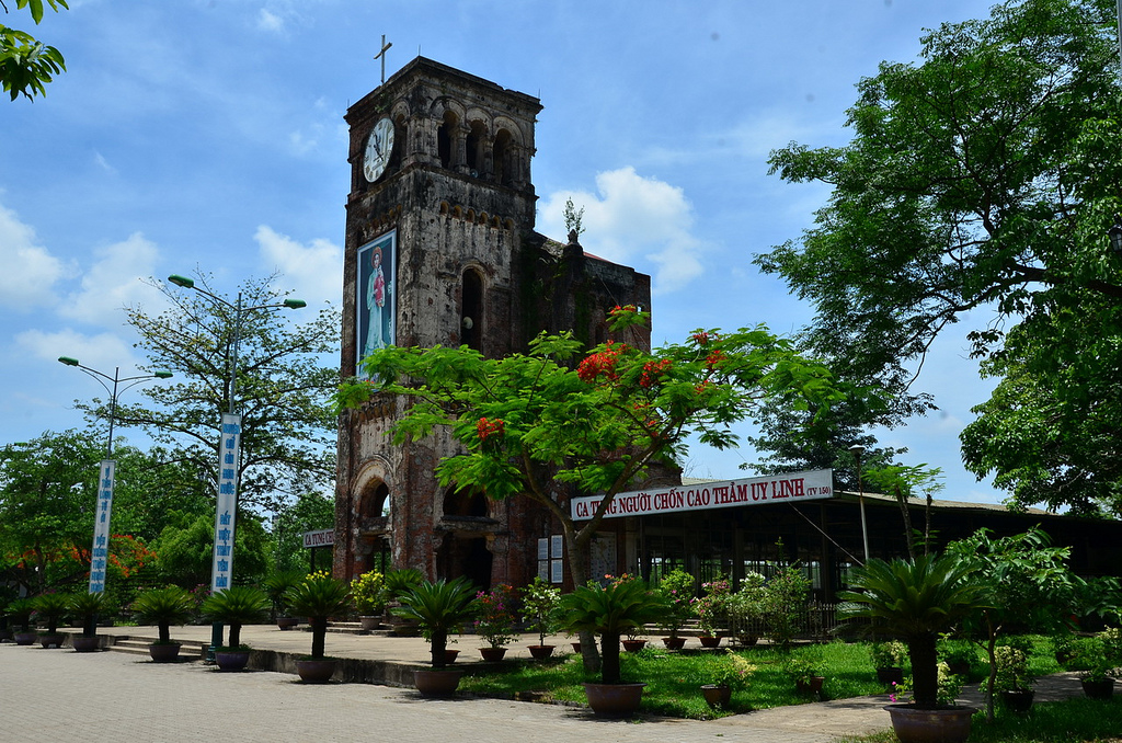 Nhà thờ La Vang – Một trong những Vương Cung Thánh Đường của GHCGVN